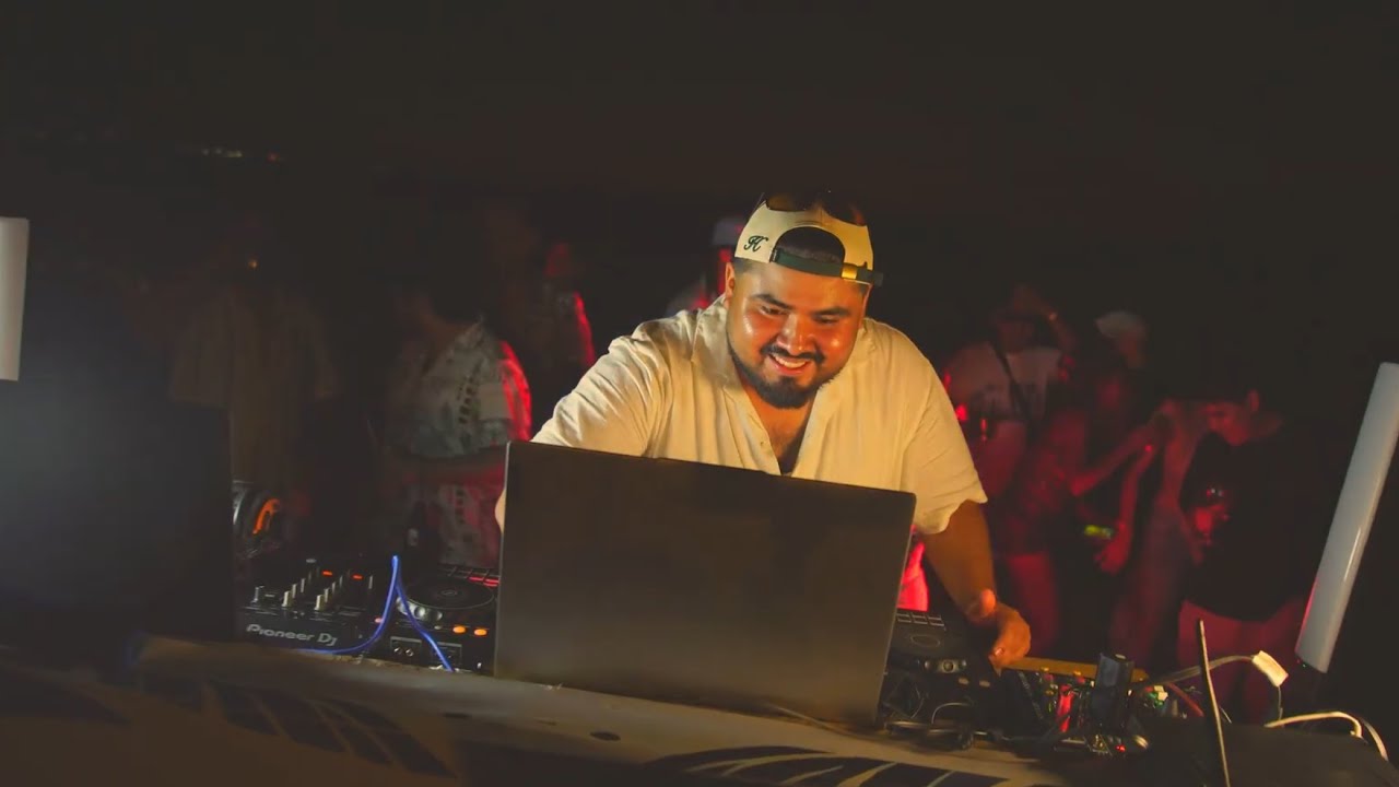 SUNSET RAVE - DJ BARBAS ( ALMA COLAN ) 2026