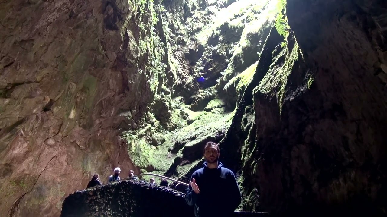 Visita guiada ao Algar do Carvão