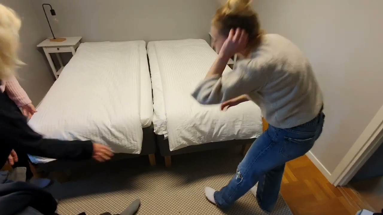 Hrhot, att bädda en hotellsäng!