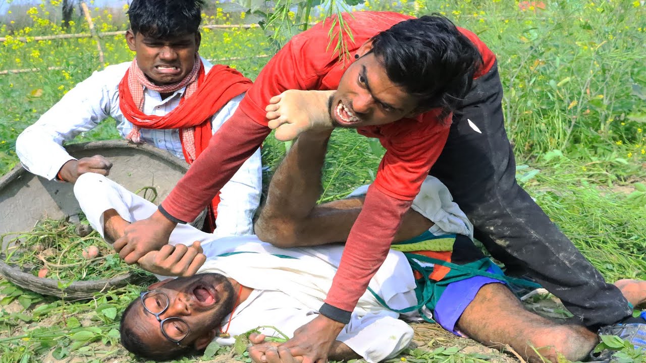 झिंगना के खेत मे चल गइला पर चिरकुटवा के हुआ ऐसा पिटाई की आप देखकर दंग रह जाएंगे | Real chirkut baba