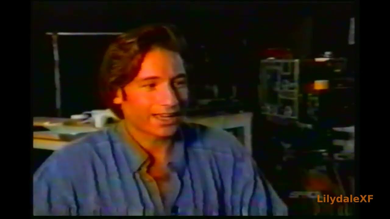 David Duchovny Uncut (1998) on E! - David talks education from school and acting