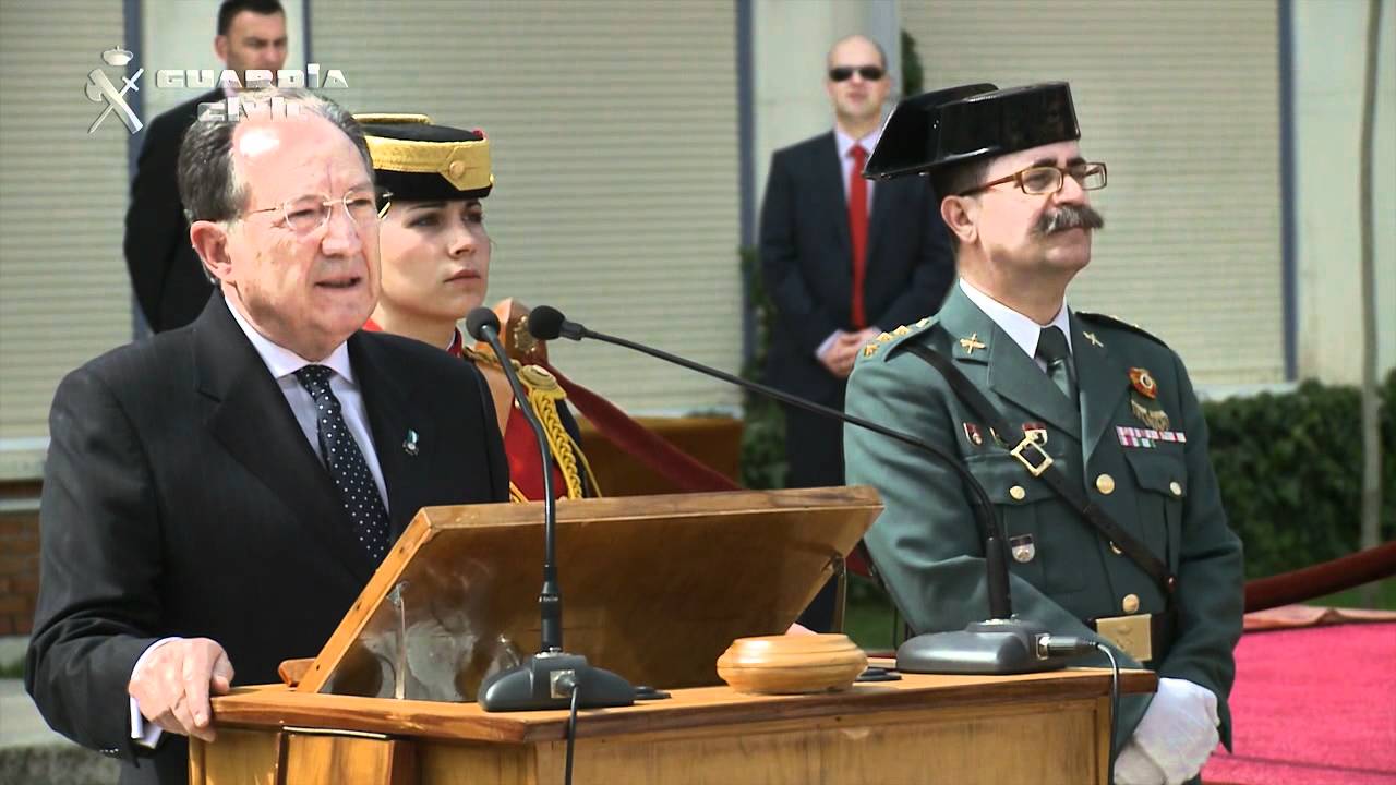 Nombramiento del General de Ej&eacute;rcito F&eacute;lix Sanz Rold&aacute;n  como Guardia Civil Honorario.