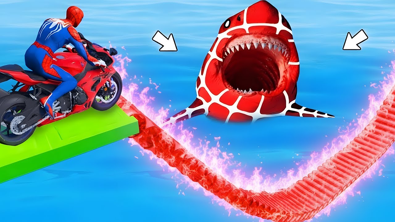 سبايدر مان اصعب دراجة نارية فوق اسماك القرش - Superheroes Ride on Motorcycle Stunt GTA 5 Moments