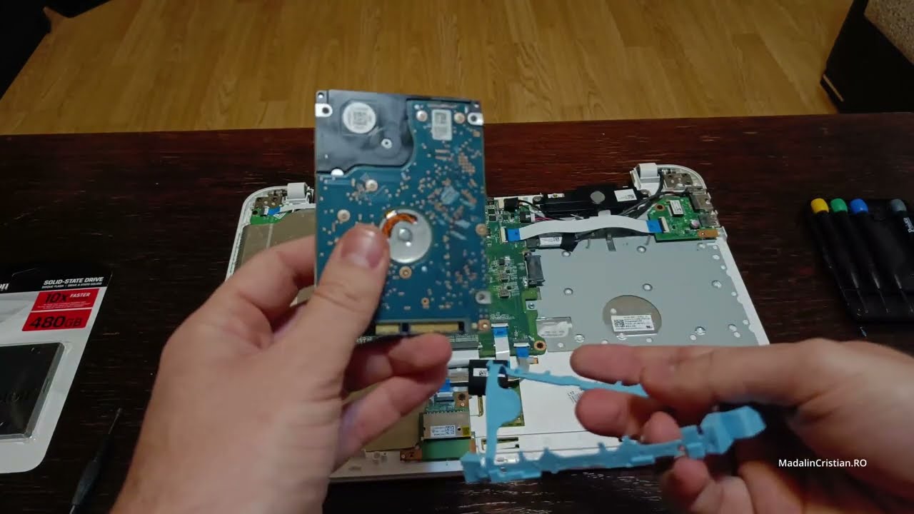 How to replace HDD with SSD on Toshiba Satellite L50-B-1VX?