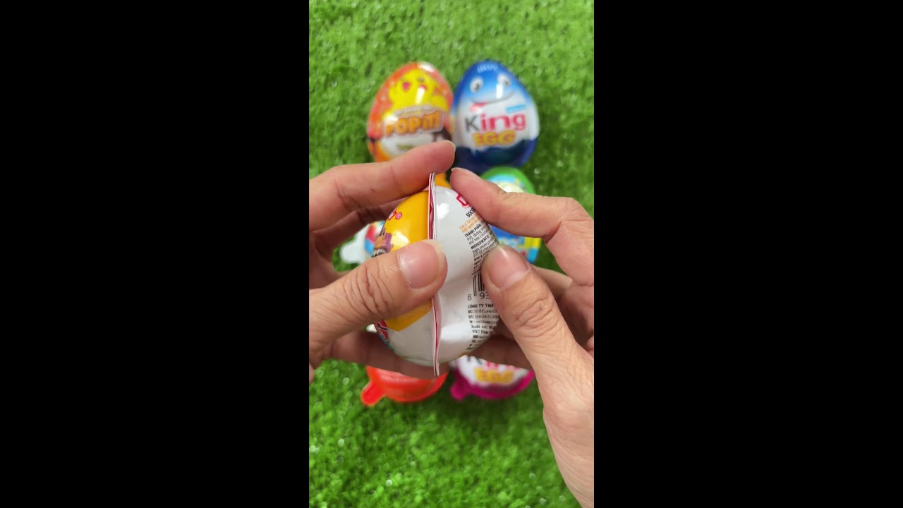 We Couldn&rsquo;t Ignore This Egg 🥚👀 | Opening LIVE! 🎁✨