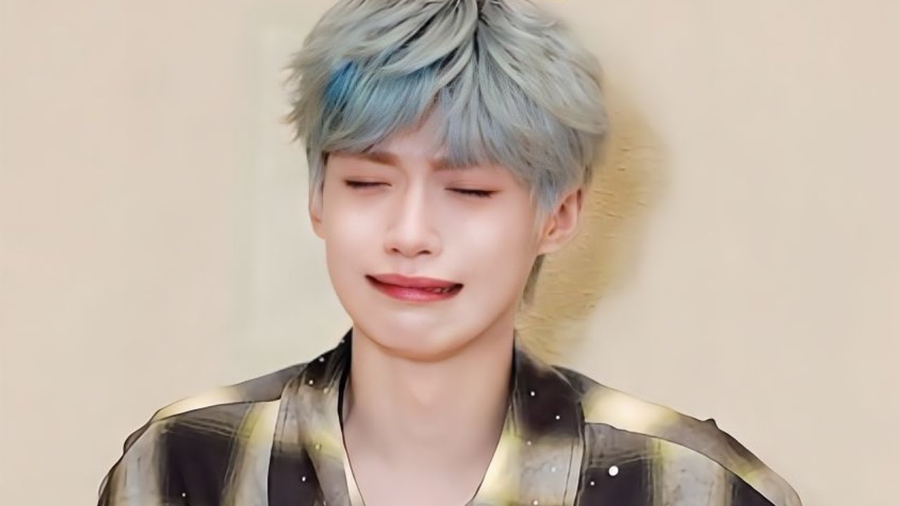 【梓渝vlog-胡蘿蔔逗小貓】全世界最萌的視頻誕生了，兩只小笨貓和一個絕望的爸，一個純愛吃一個純愛玩，絕望的老爸呦😆｜260117