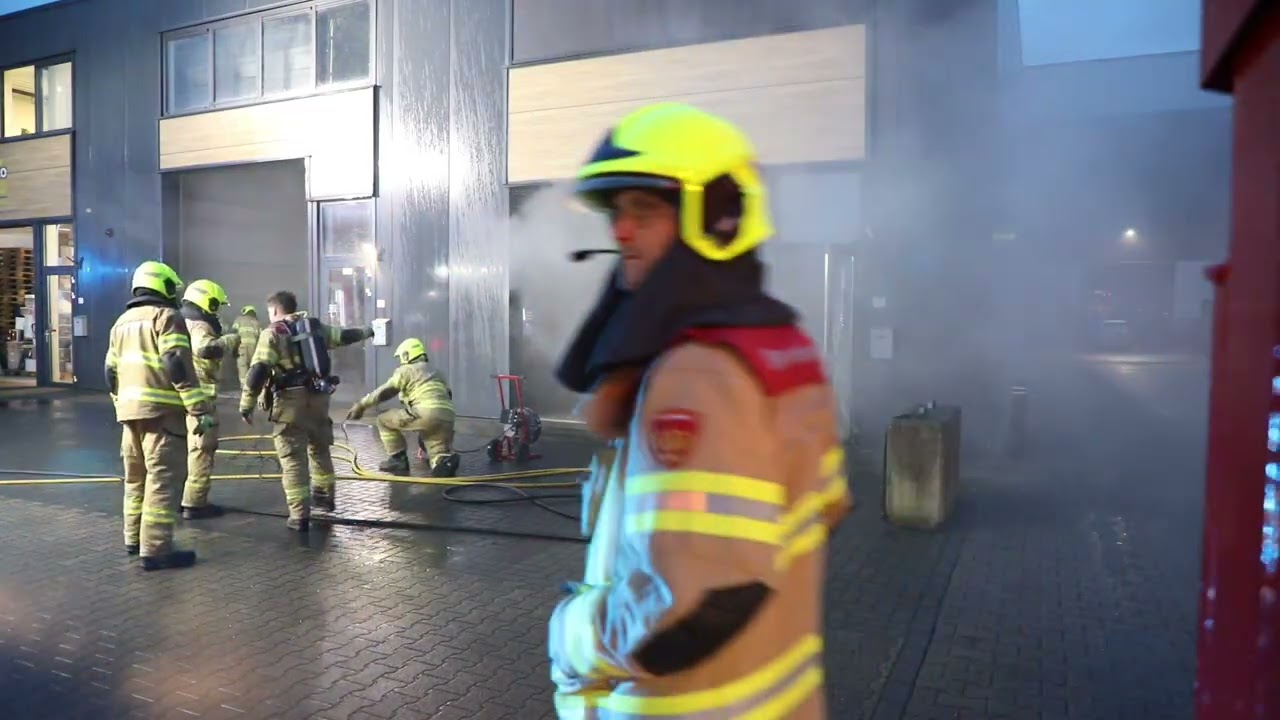 2026-01-01 Brand in bedrijfspand Barneveld