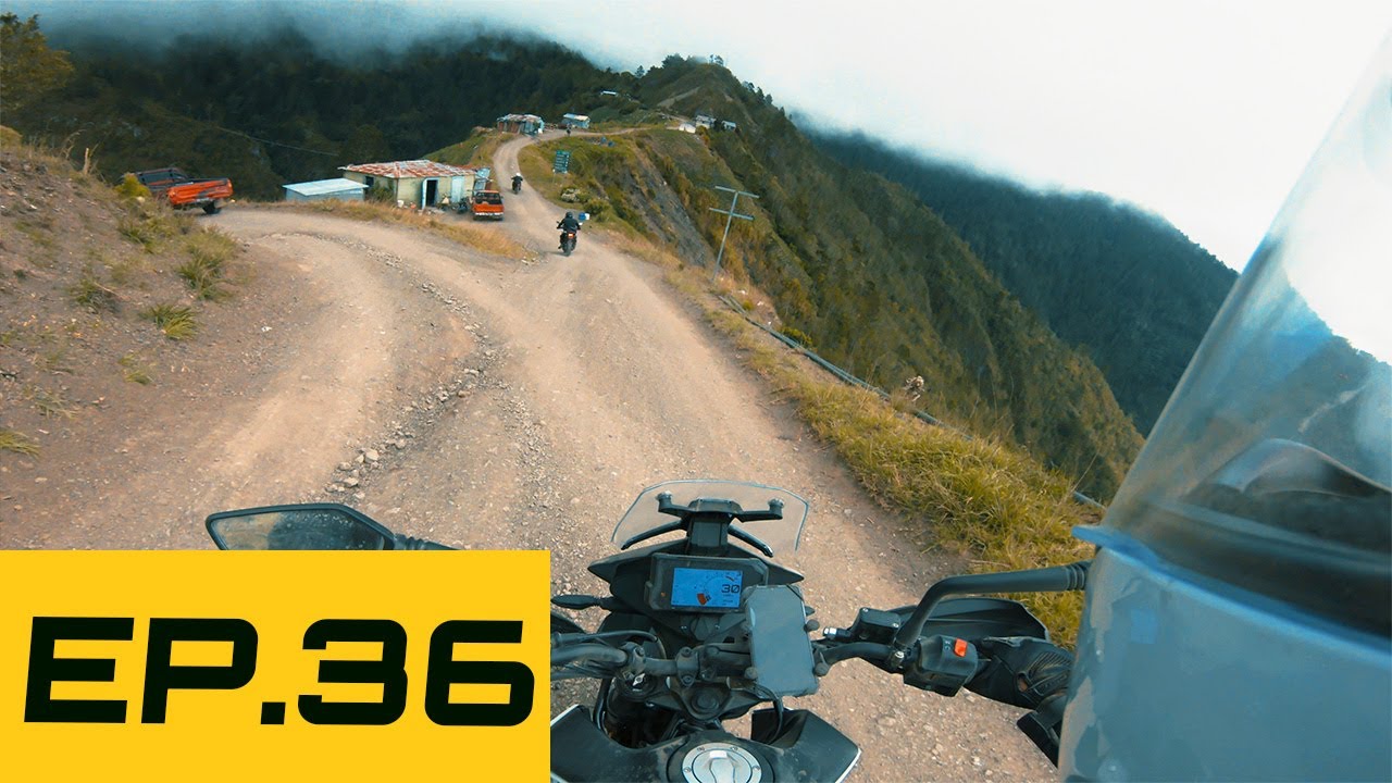 PIRAMIDES, VALLE NUEVO, EN MOTO