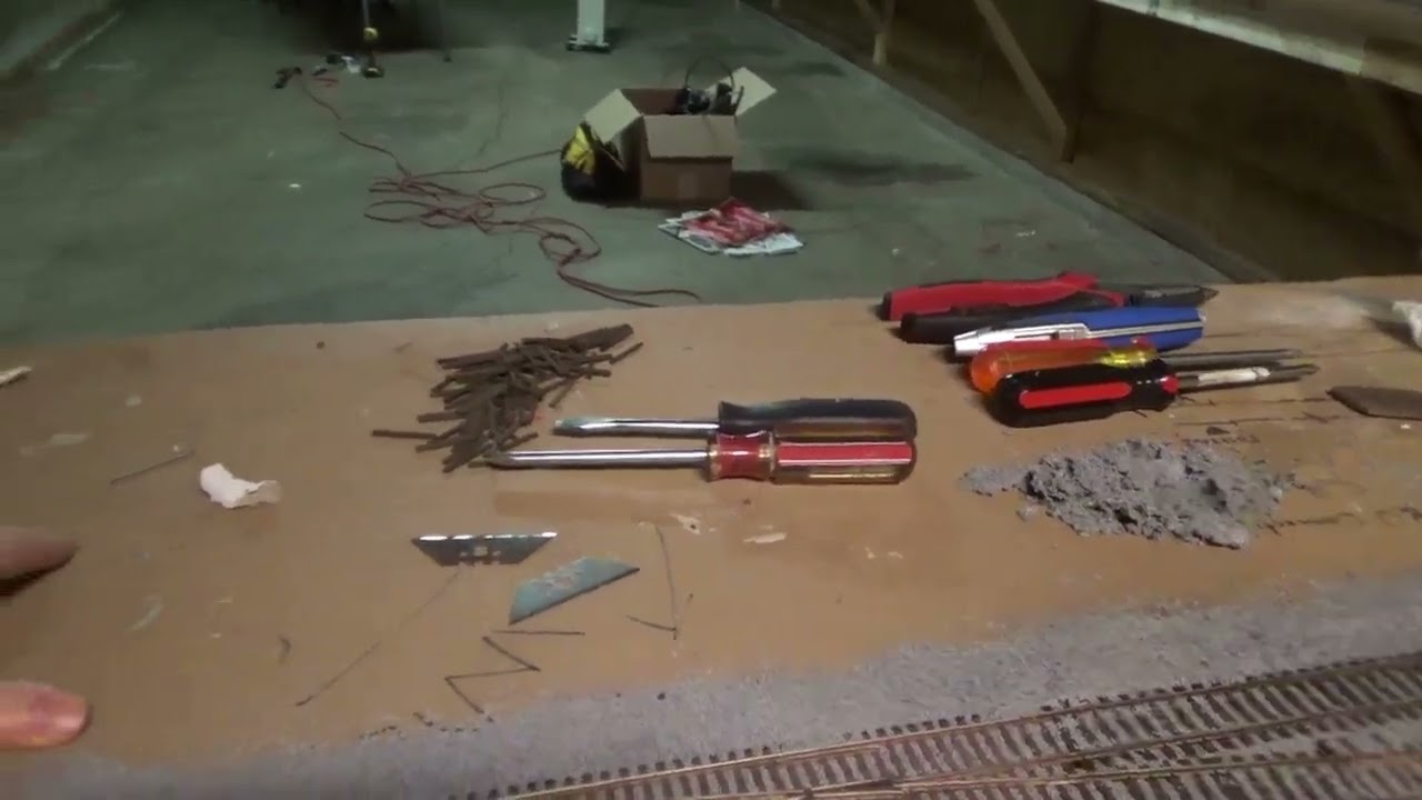 Modeling The Industrial Scene On The Layout!  Part 1.