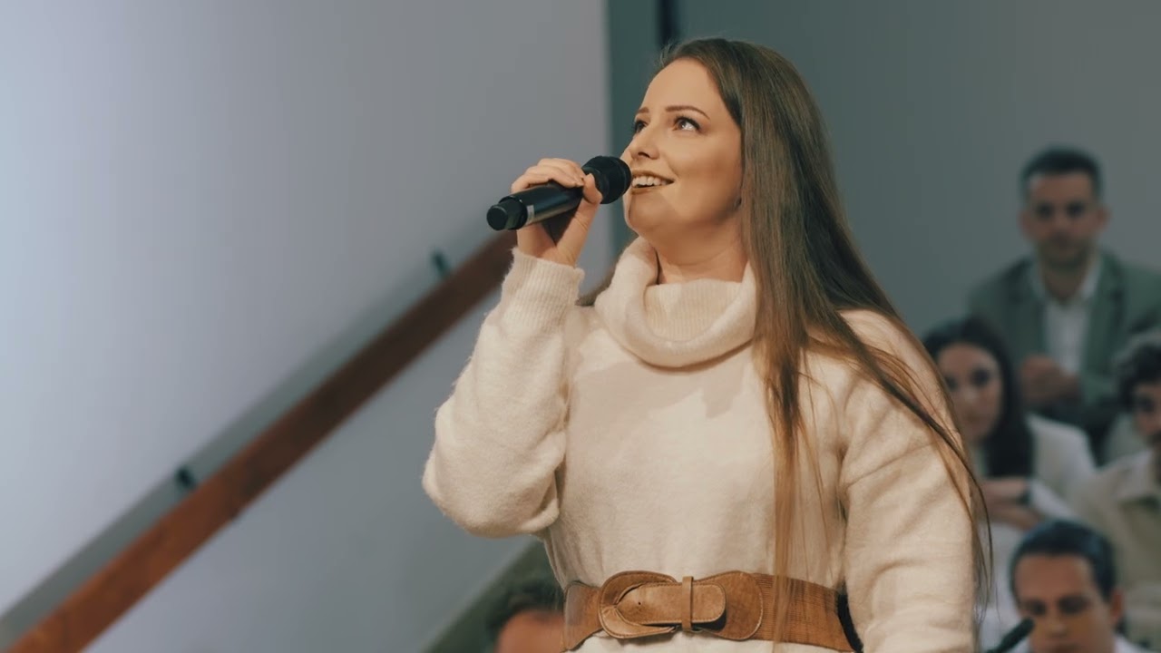 Magyar Hajnal Énekstúdió 2024 Gospel Koncert–Török-László Evelin - Open the Eyes of my heart (cover)