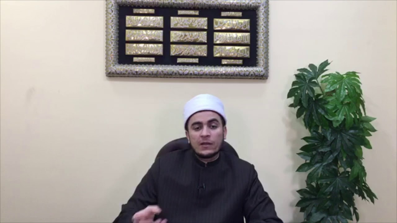 أخذت مصحف من الحرم المكي وأعطيته لصديقة للتبرك فهل هذا حرام؟