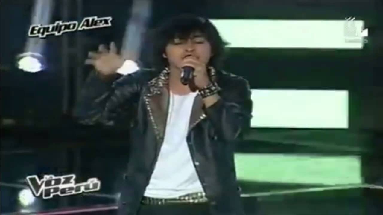 El Participante Jefferson Tadeo canto tema de 