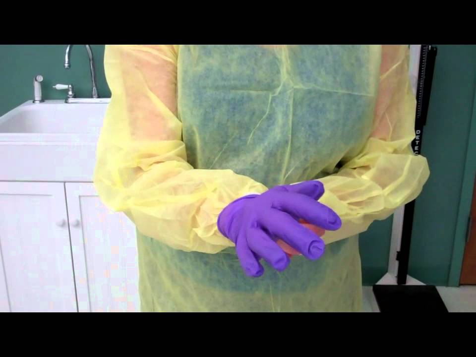 Основные навыки CNA: надевание и снятие СИЗ (халат и перчатки) (4:30)