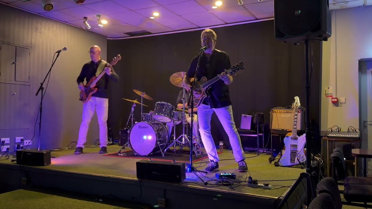 Poacher play “Little sister” (Elvis cover)