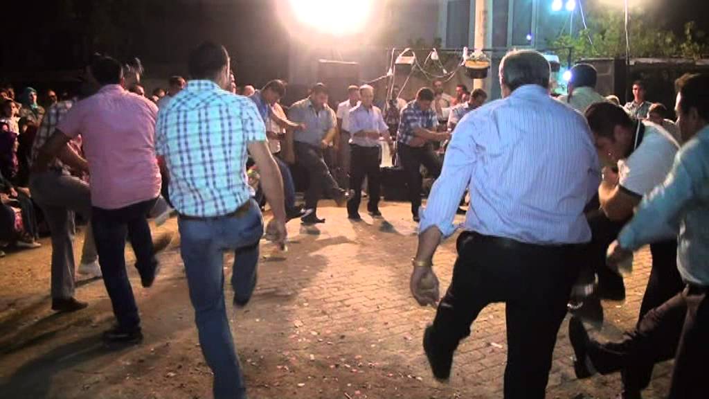 BALIKESİR BİGADİÇ / TURFULLAR KÖYÜ  HALKI (YÖRÜK ALİ OYUNU )