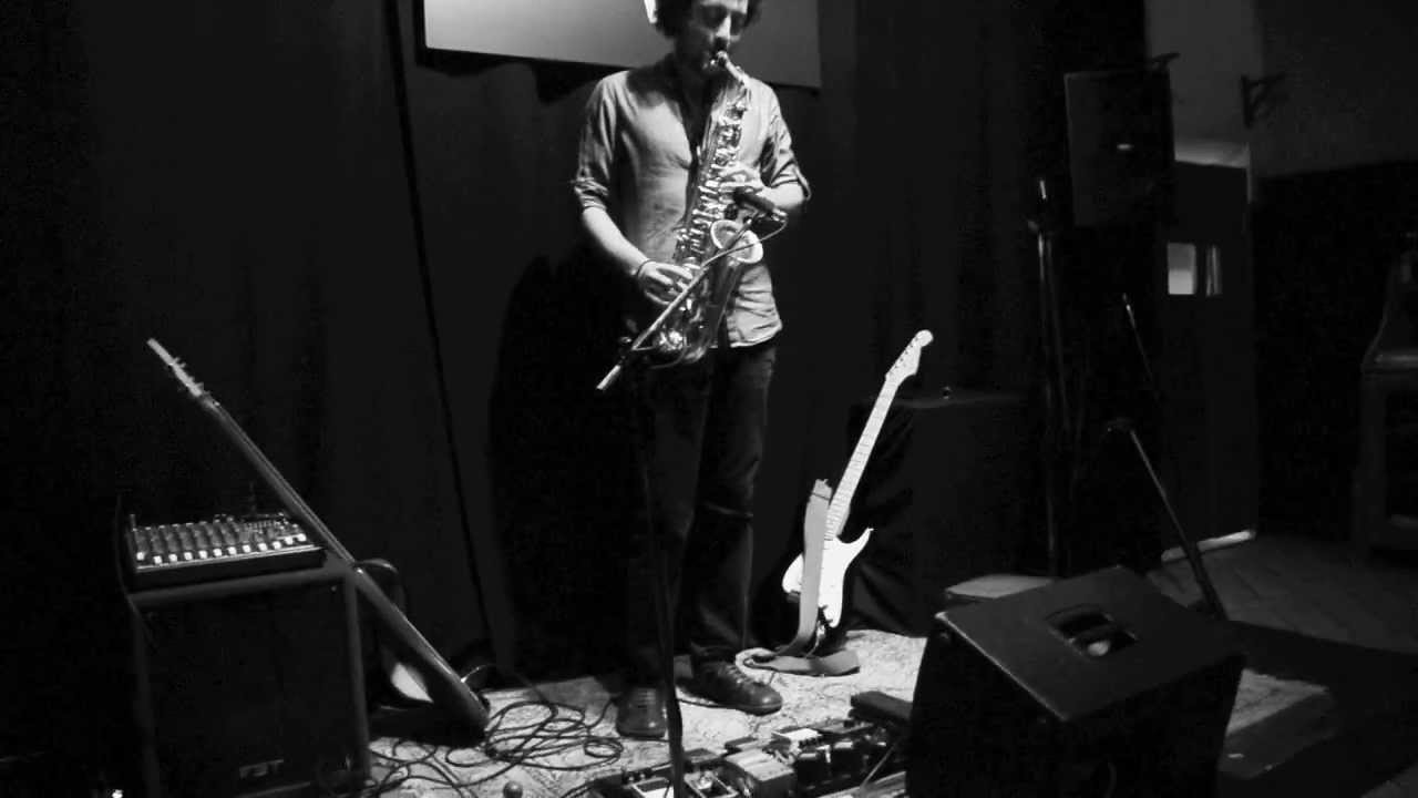 Bruno Tomasello - Convergere in Giambellino / Calling All Units to Broccolino