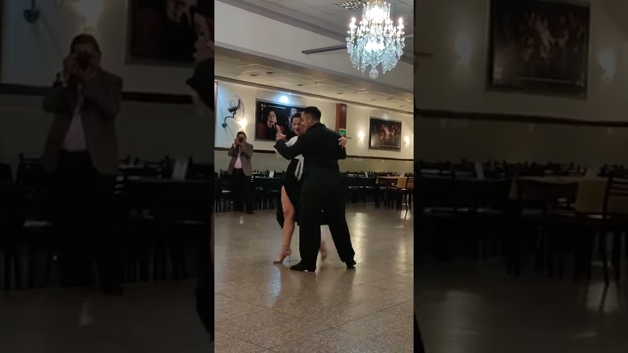 Suyay Quiroga y Alejandro Lencina. Pocas Palabras (Tanturi) Milonga la Baldosa 20may22