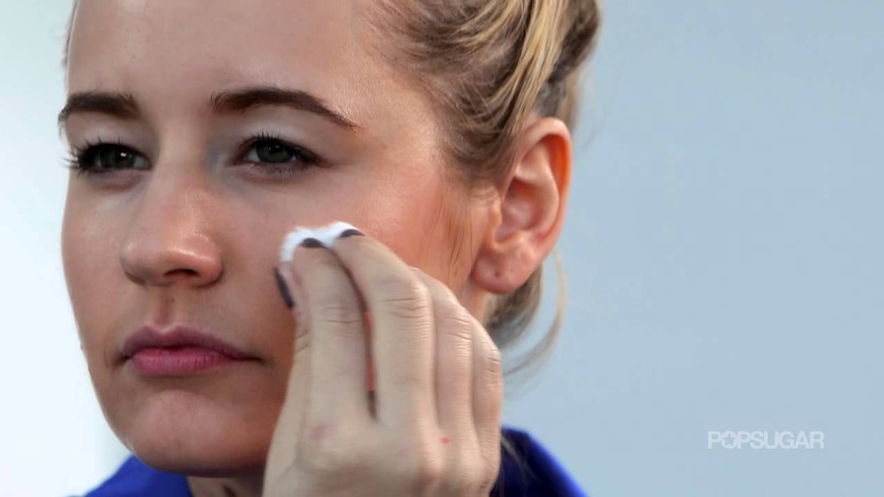 How to Pop a Pimple Without Leaving Any Damage