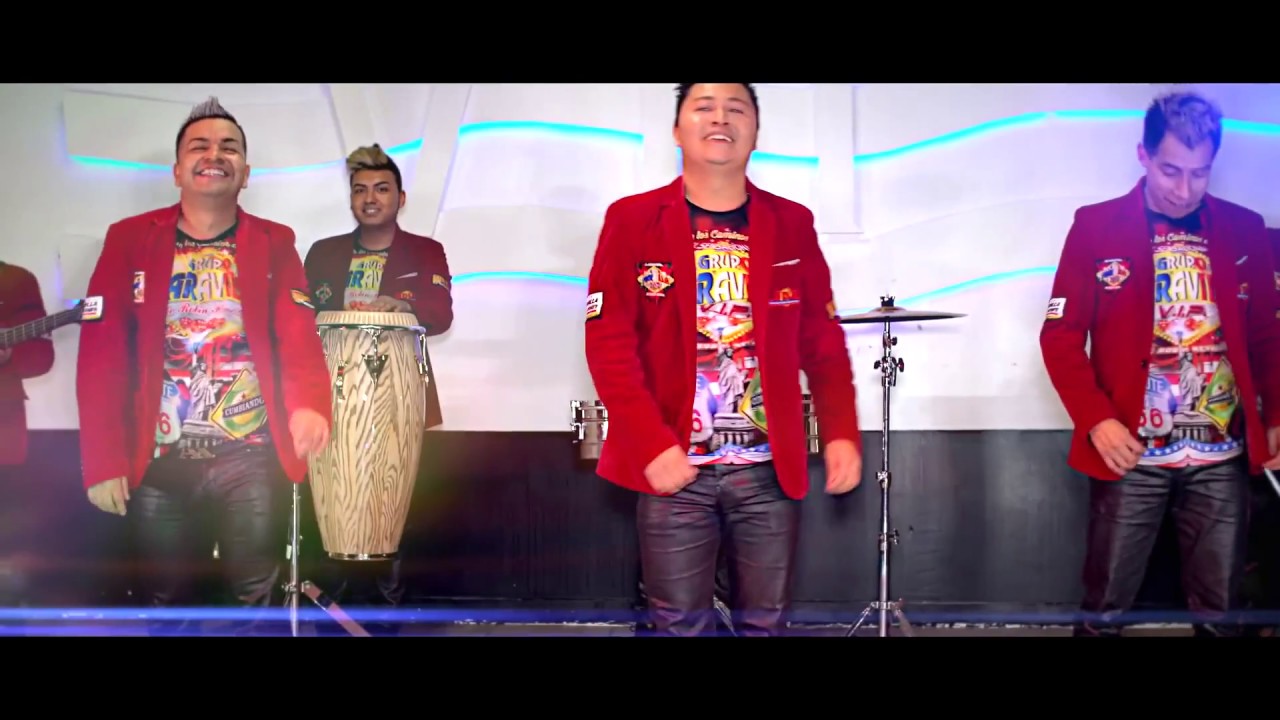 EL PASITO PERRON - GRUPO MARAVILLA DE ROBIN REVILLA  (VIDEO OFICIAL)