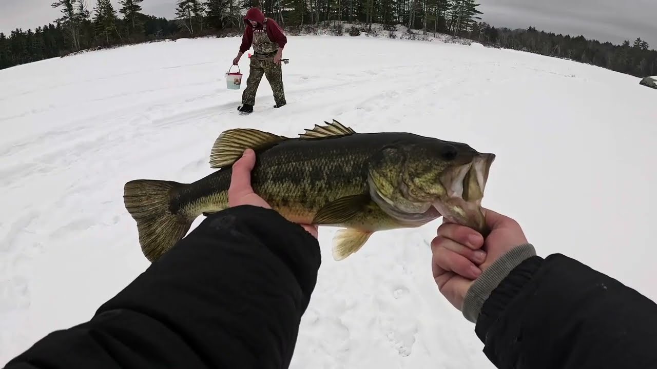 New Hampshire ice fishing heaven!(NONSTOP ACTION!)