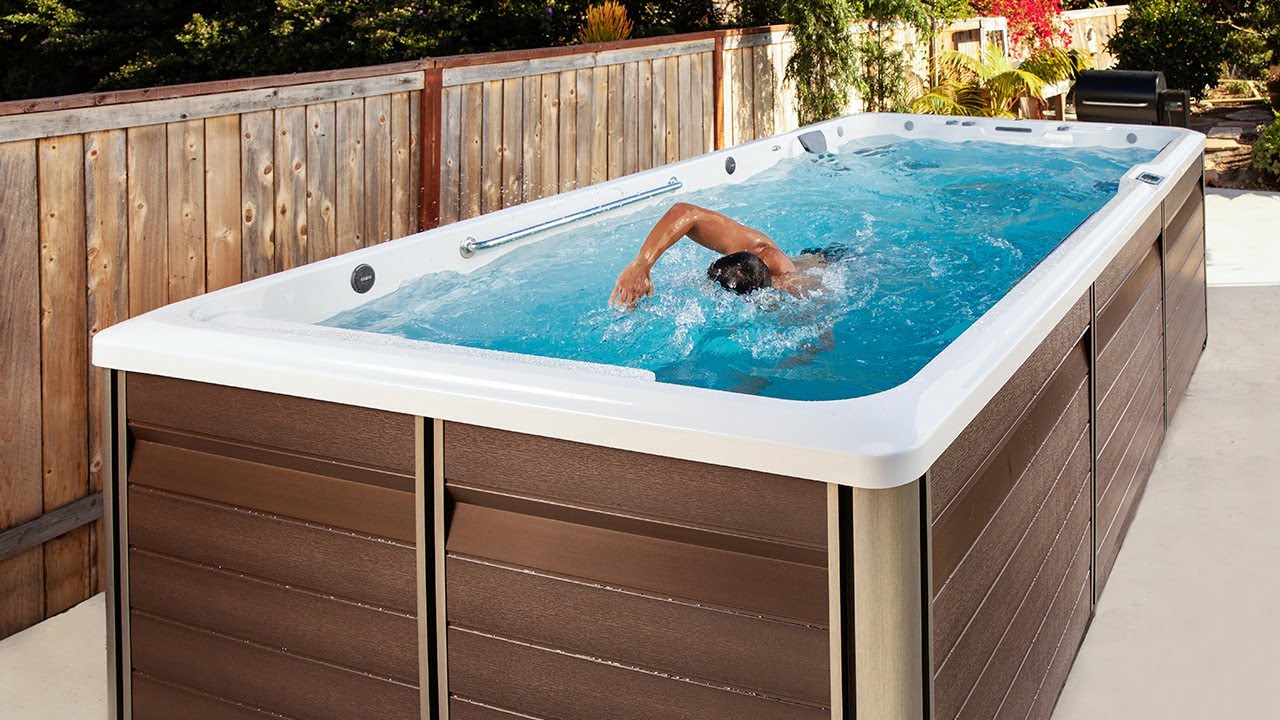 R500 Swim Spa with RecSport® Technology