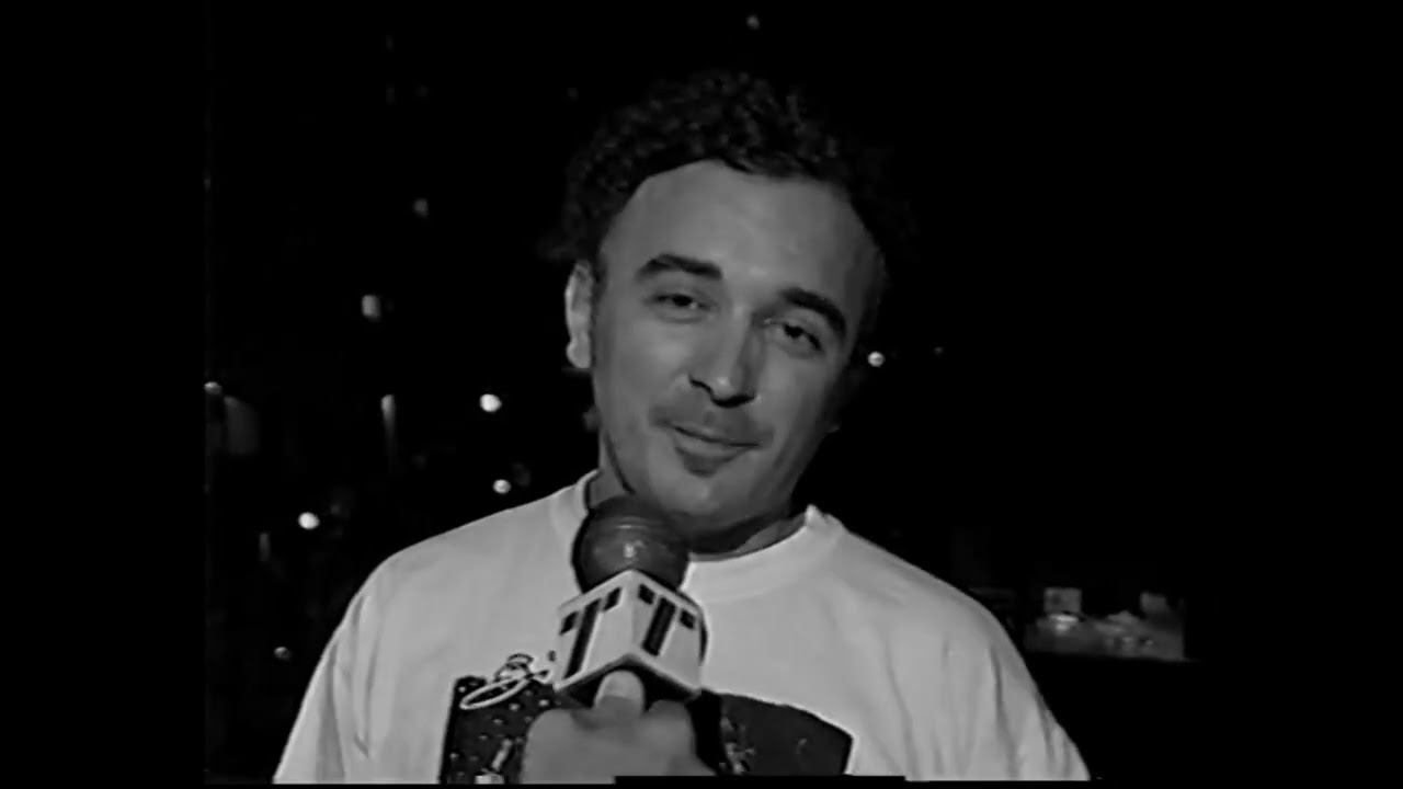 Matéria Living in the Sh*t em jornal de Recife, 1995