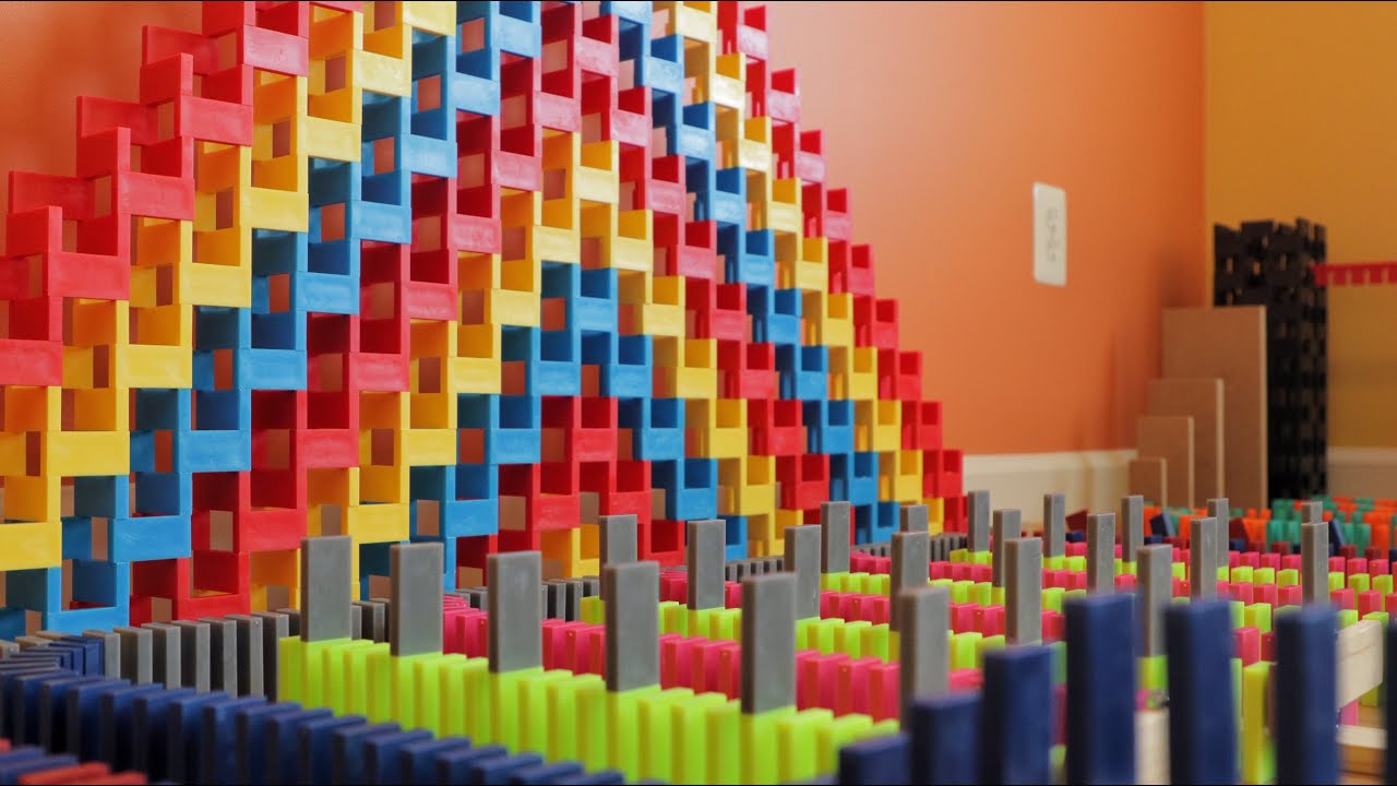 Tremendous Domino Topple in 10,000 Dominoes!