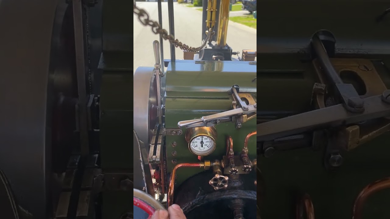 4 1/2 scale foden plodding along