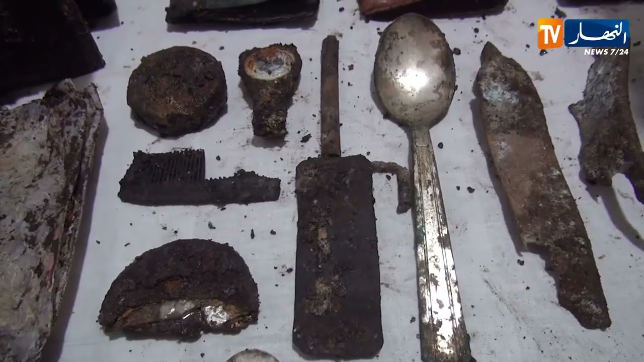 ميلة: استخراج رفات 3 شهداء ومقتنيات..سلاح وطلقات نارية