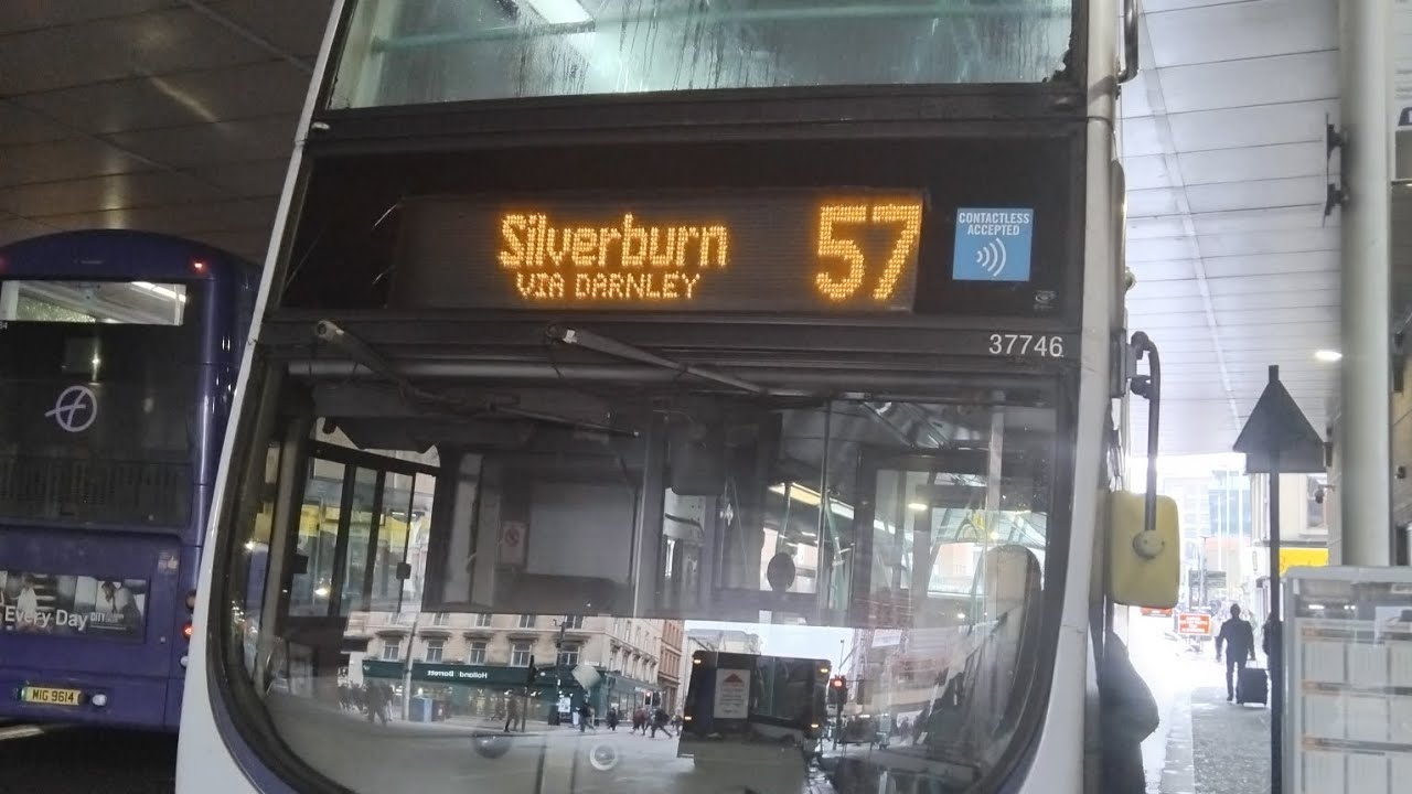 Broken bus! First Glasgow Volvo b9tl wright eclipse genimi 37746 SF09 LDY Route 57