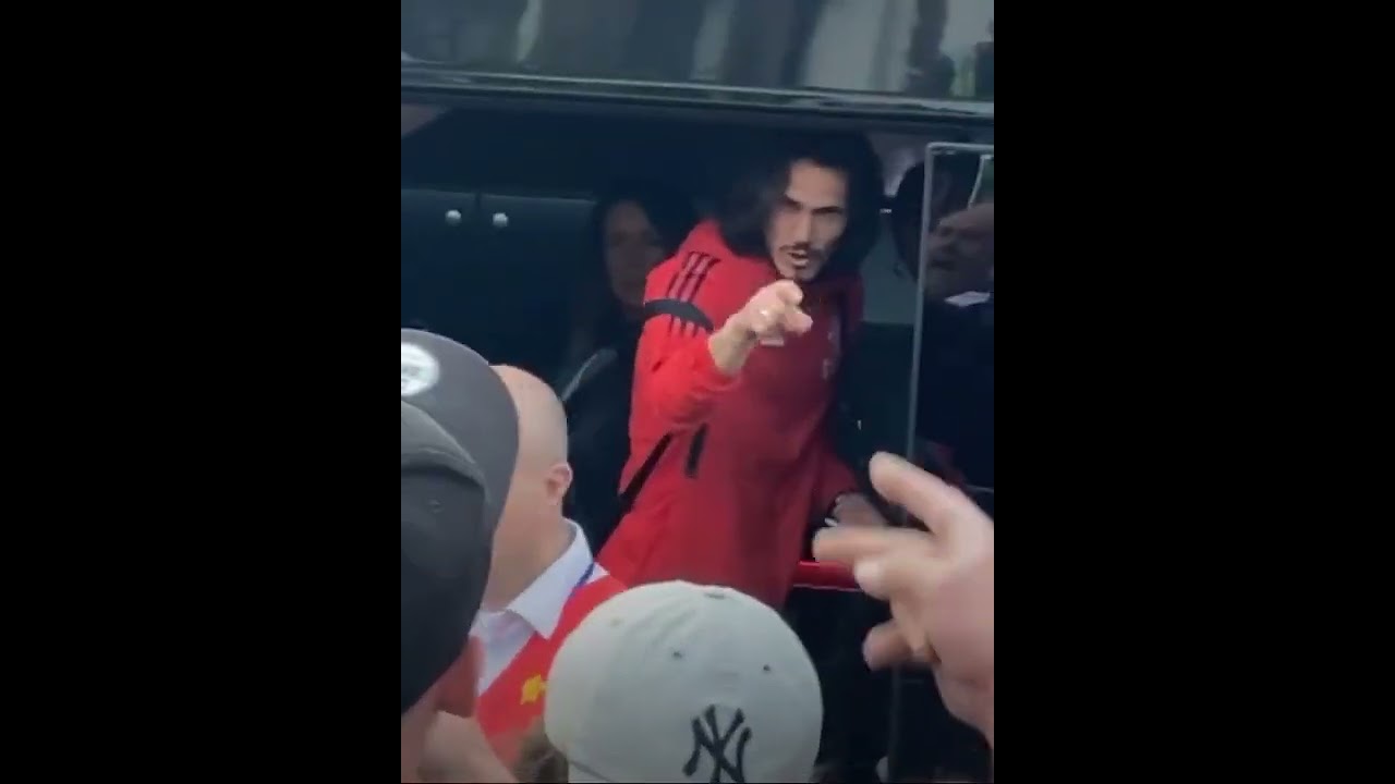 Cavani X torcida do Cristal palace 🔥