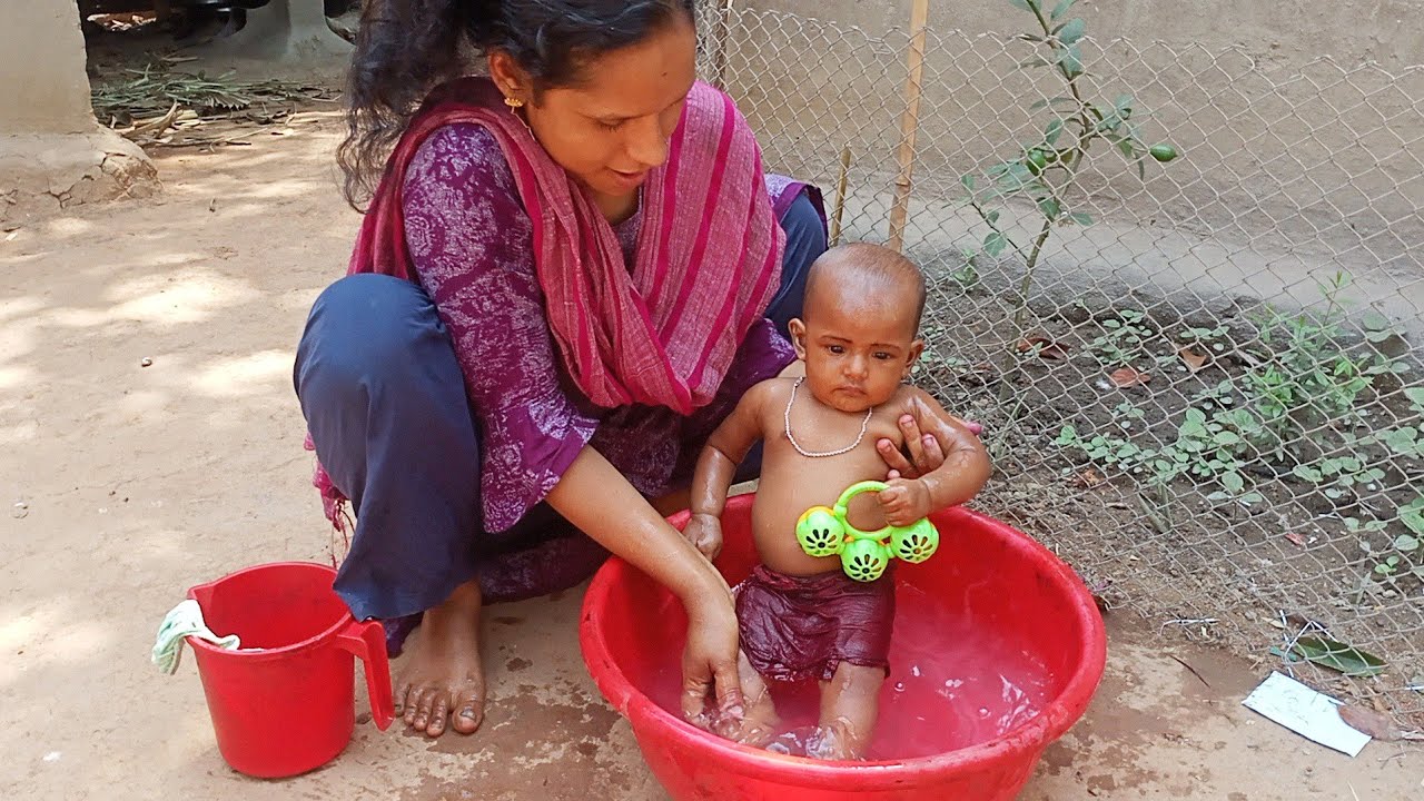 How to bathe With Mommy | Village children | Niha's Family