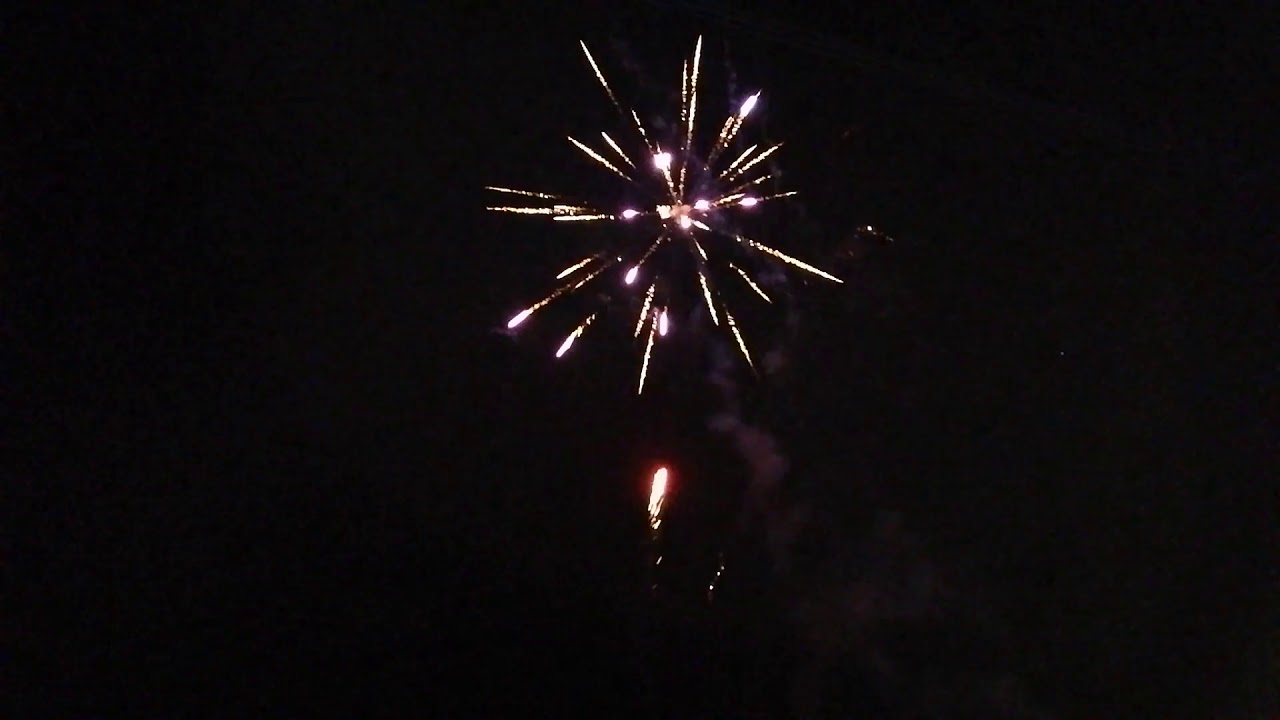 Fuegos artificiales de año nuevo  2019 parte 2