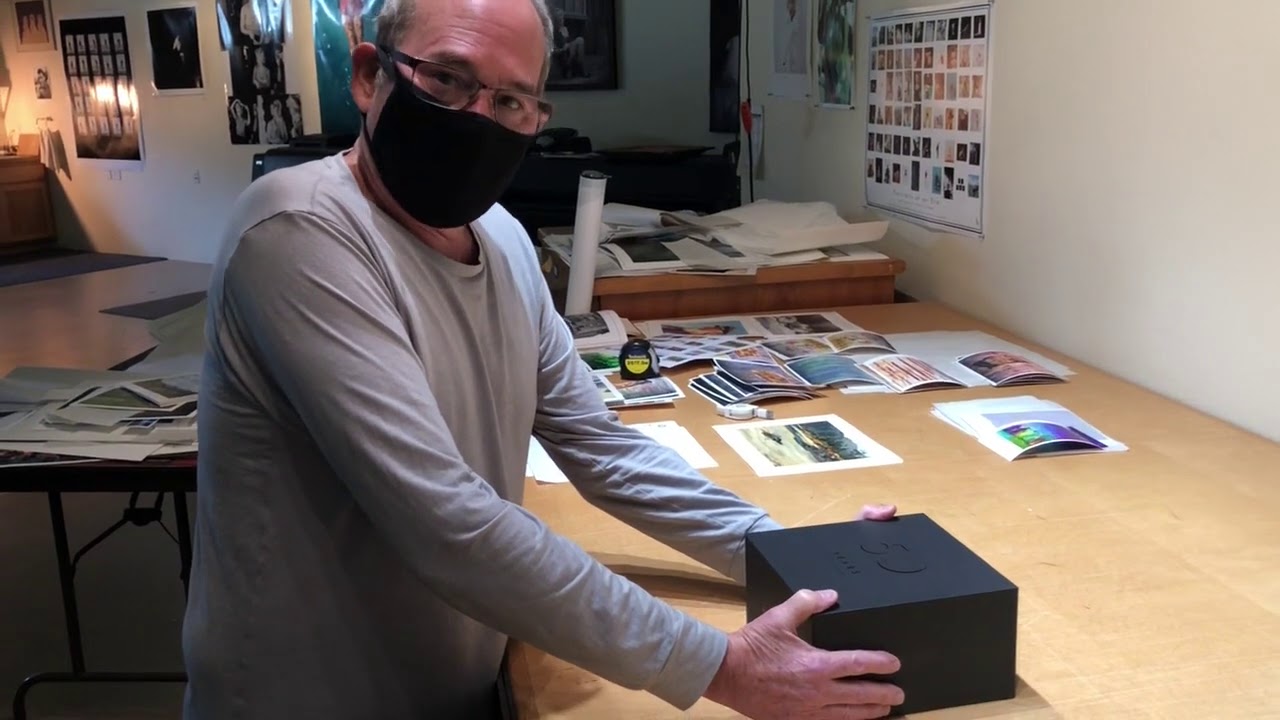 Unboxing Hasselblad 907X special edition