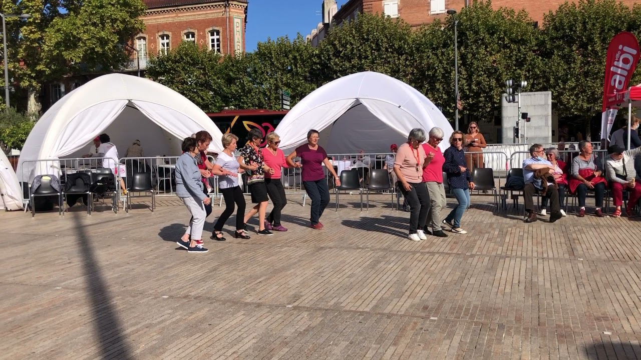 Rondo en chaine avec Brin d'Air d'Oc dans&eacute; &agrave; Albi 81