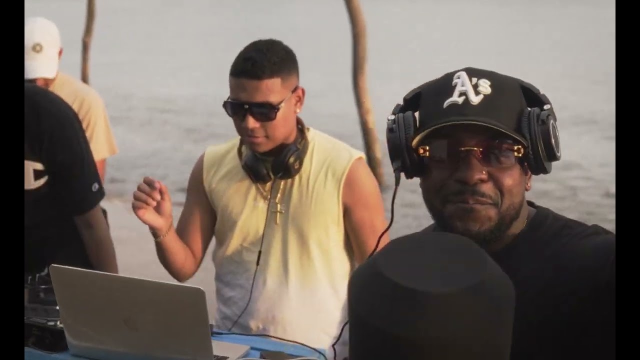 DANCEHALL VS AFROBEAT  -  CASH MONEY SOUND CREW FT DJ AKA #1ENYOUTUBE #ESTRENOS2023