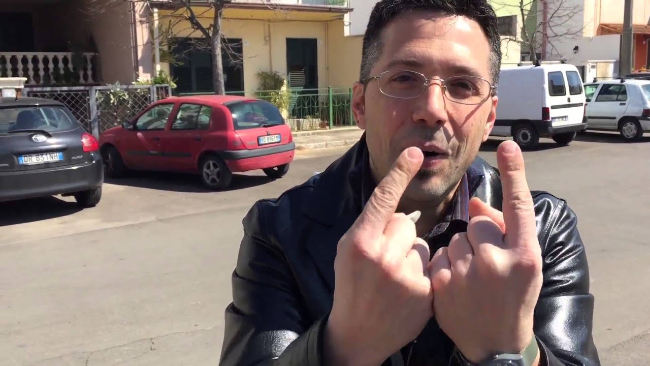 Taurisano 5 Stelle: Gazebo Largo Pietralaia (20 marzo 2016)