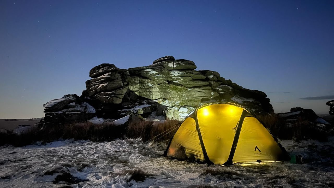 FIRST WINTER CAMP OF THE YEAR, DARTMOOR SNOW CAMPING IN THE NORTENT VARDE 1 