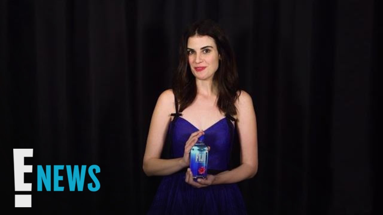 See Fiji Water Girl's Golden Globes Acceptance Speech | E! News