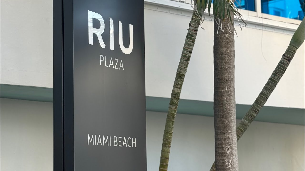 Hotel Riu Plaza Miami Beach #familyresort #resort #placetosee #tourism #placestovisit #florida