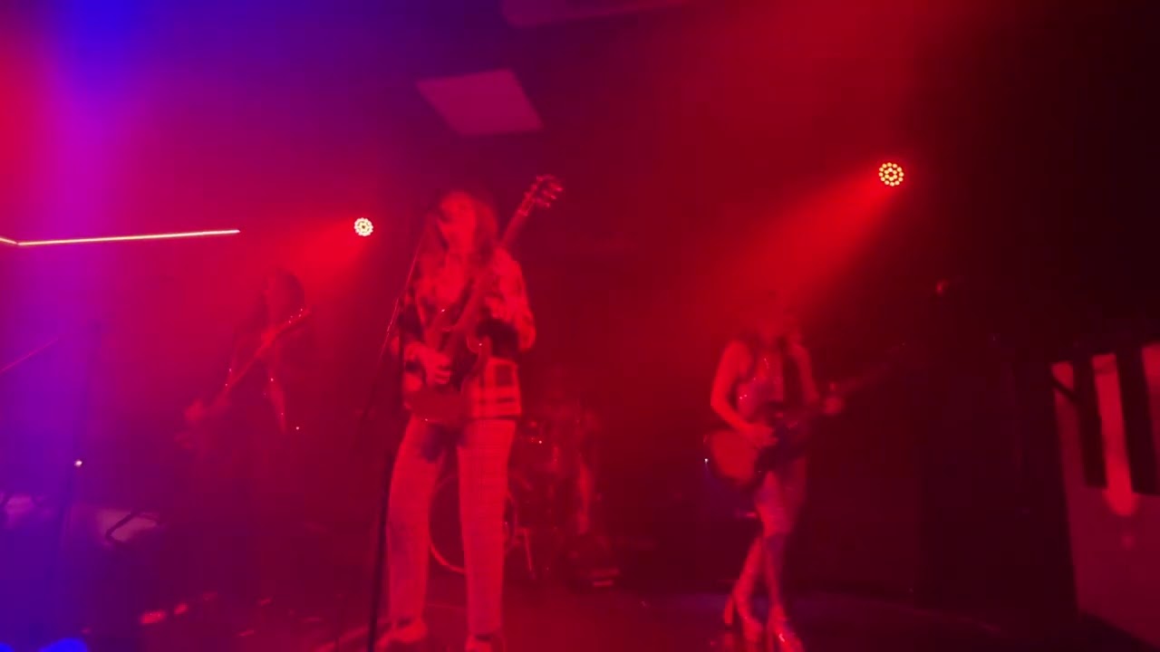 Slady - Coz I Luv You (cover) - Ivory Blacks, Glasgow - Fri 22 Nov 2024 #slady