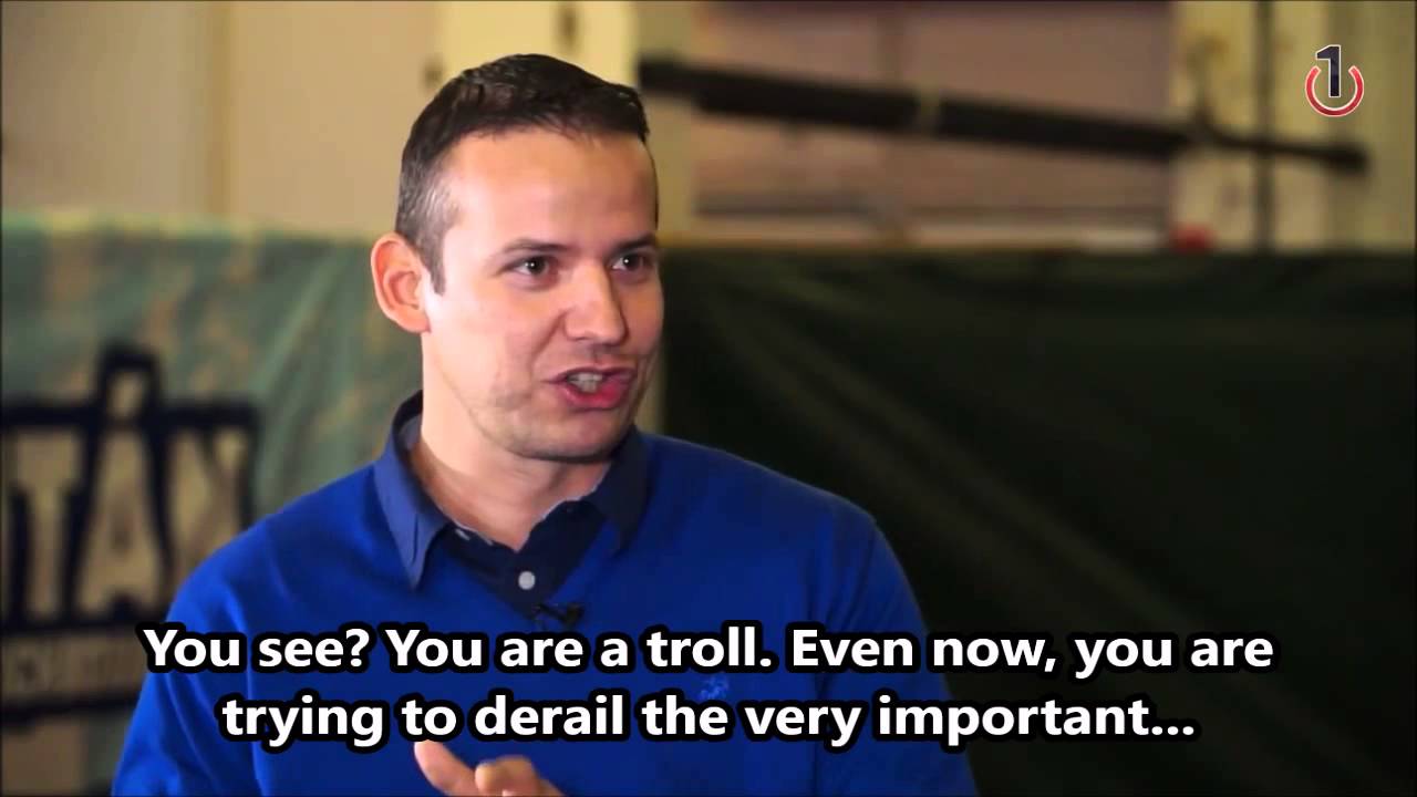 L&aacute;szl&oacute; Toroczkai Destroys Whiny Liberal Activist Live on TV 2015. 12. 06