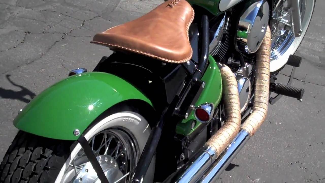Kawasaki Vulcan 800 Bobber Walk Around HD