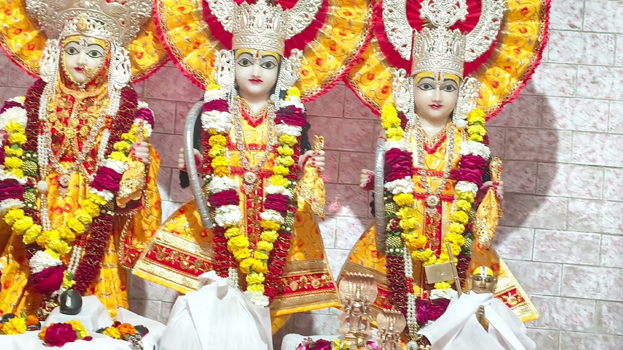 Van jaane se pahle maa Ki Aagya lete hue Shri Ram jii Or Shri Lakshman jii .. Chandawar Ki Ramleela 