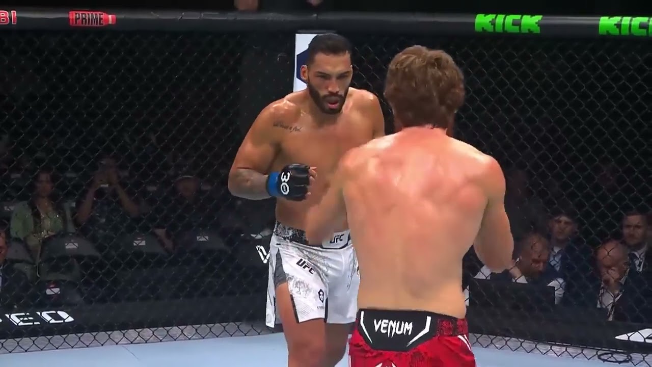 Шара Буллет vs Бруно Силва | Полный бой | UFC 296