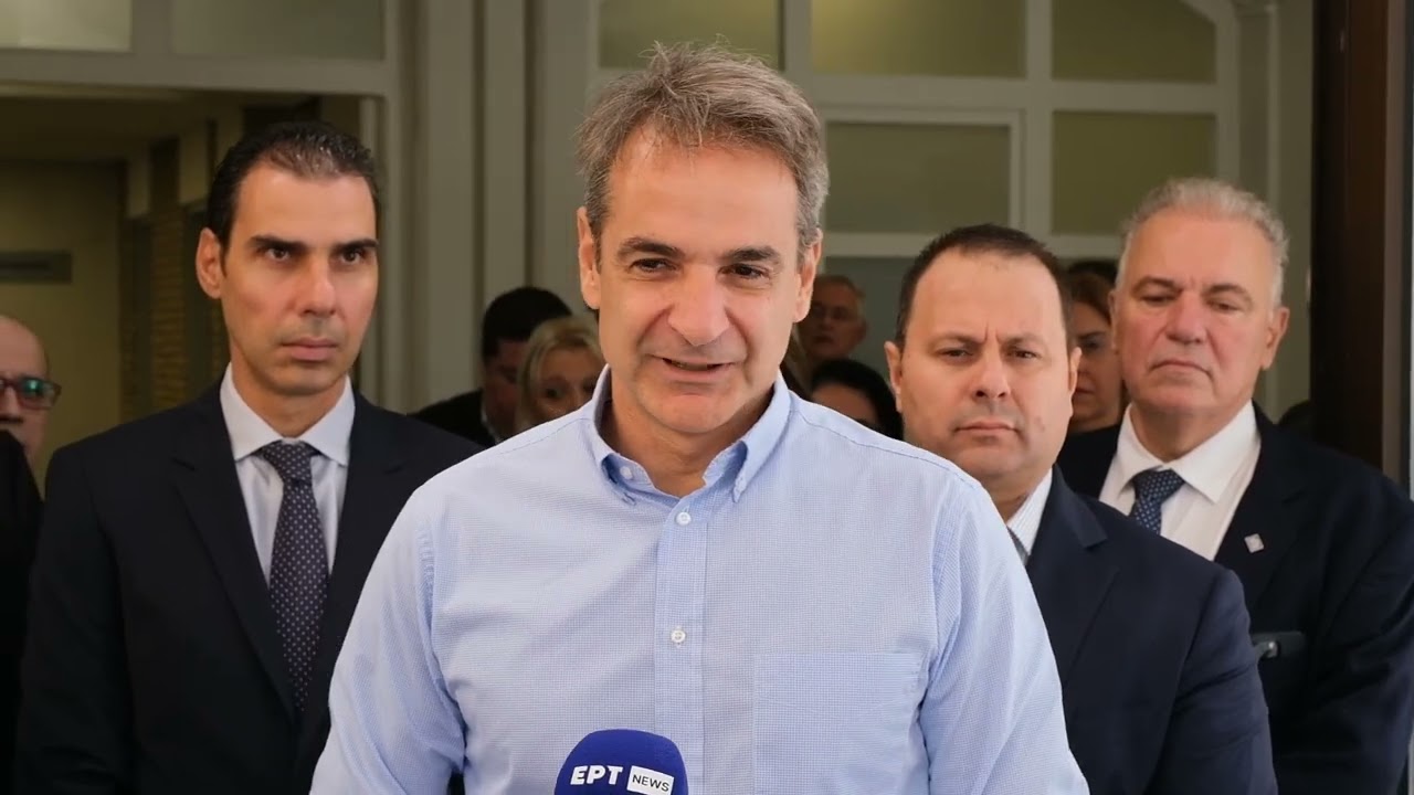 Ο Κ. Μητσοτάκης στην πνευμονολογική κλινική του νοσοκομείου Παπανικολάου