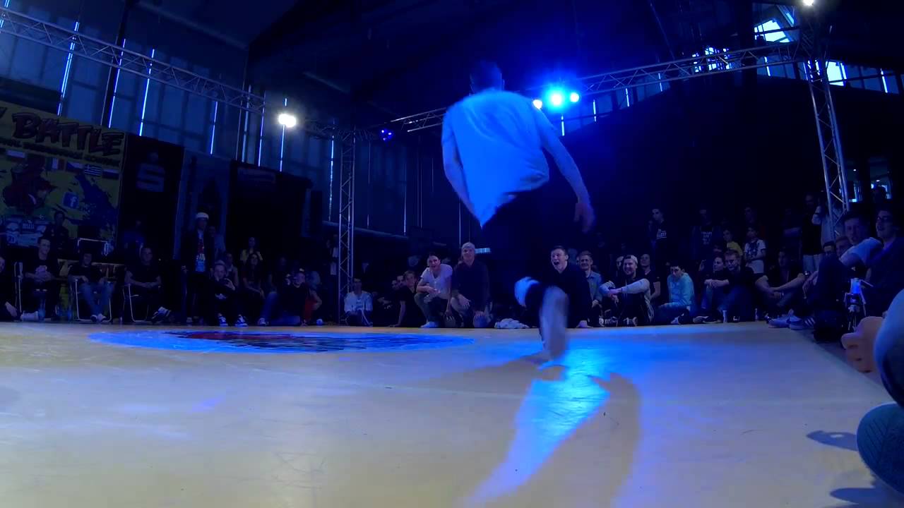 MV Battle 2015 Mike (TYPHON Crew) vs Pedram (KMS Crew)