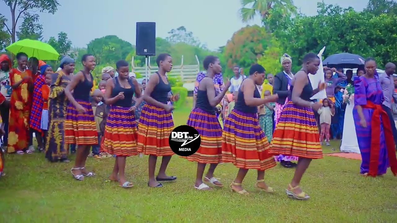 BEST DANCE MOVES IN TRADITIONAL MARRIAGE