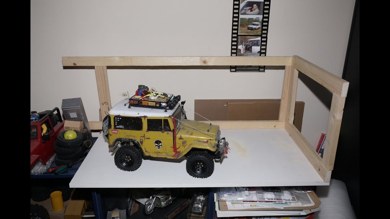 Diorama, garaż/garage w skali 1/10, budowa/building.