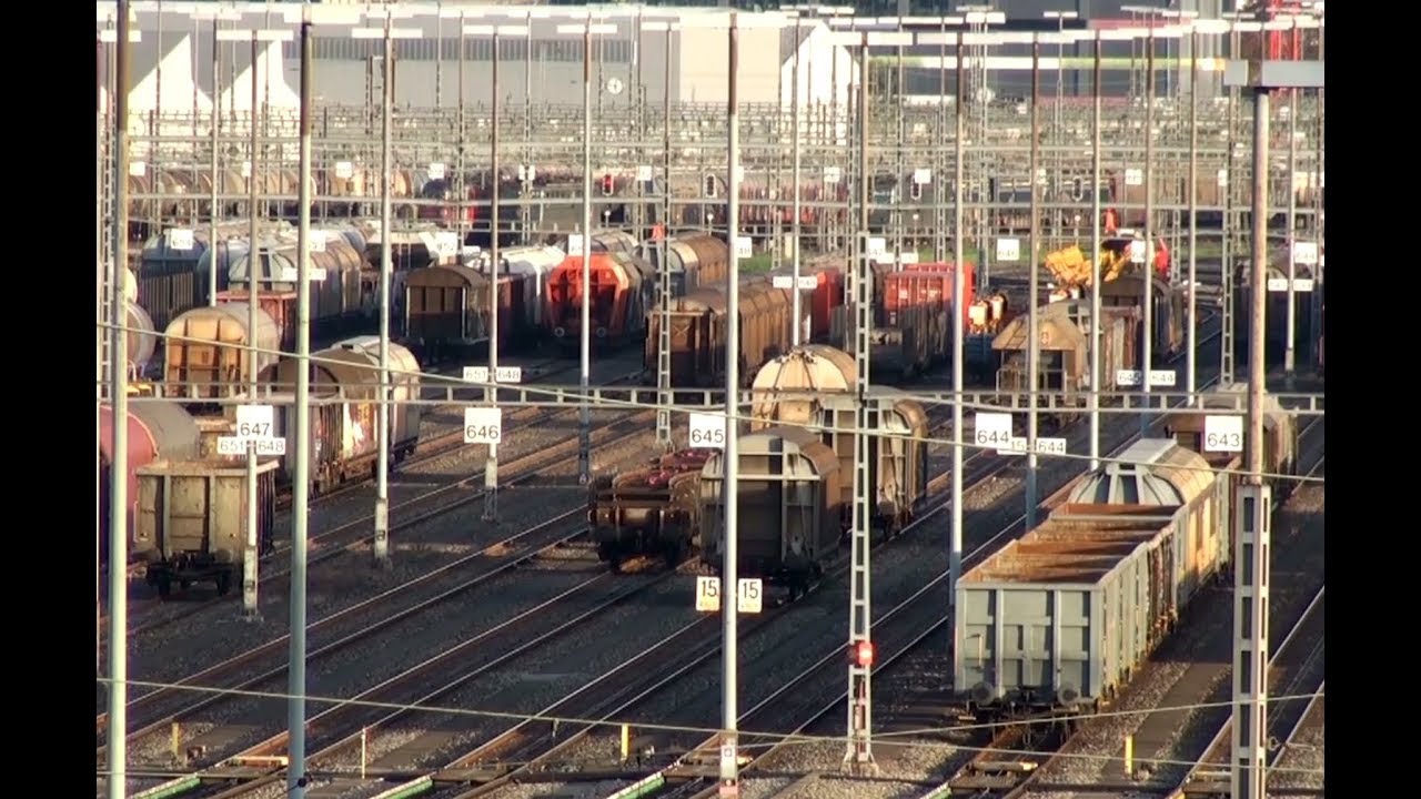 watching freight cars - time lapse trainfart